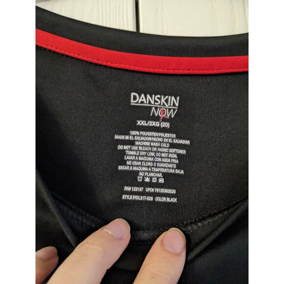Danskin Now Women's Black Short Sleeve Round Neck Polyester T-shirt Top Size XXL - Picture 3 of 4